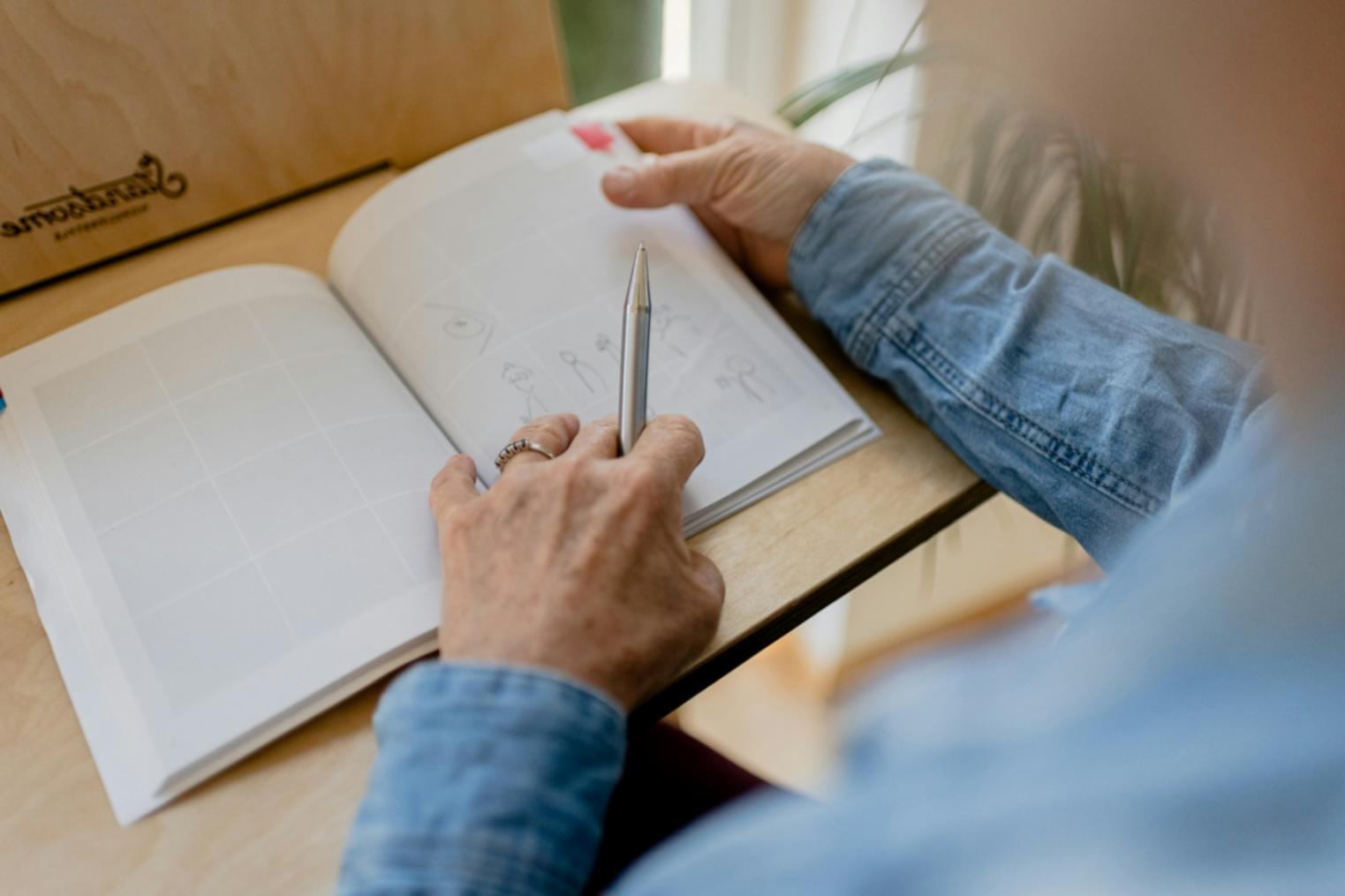 Команда специалистов за работой над финтех-проектом